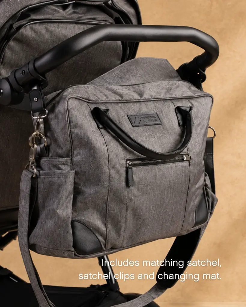 mountain-buggy-cosmopolitan-Artisan-satchel-and-change-mat-32c-dusk.webp