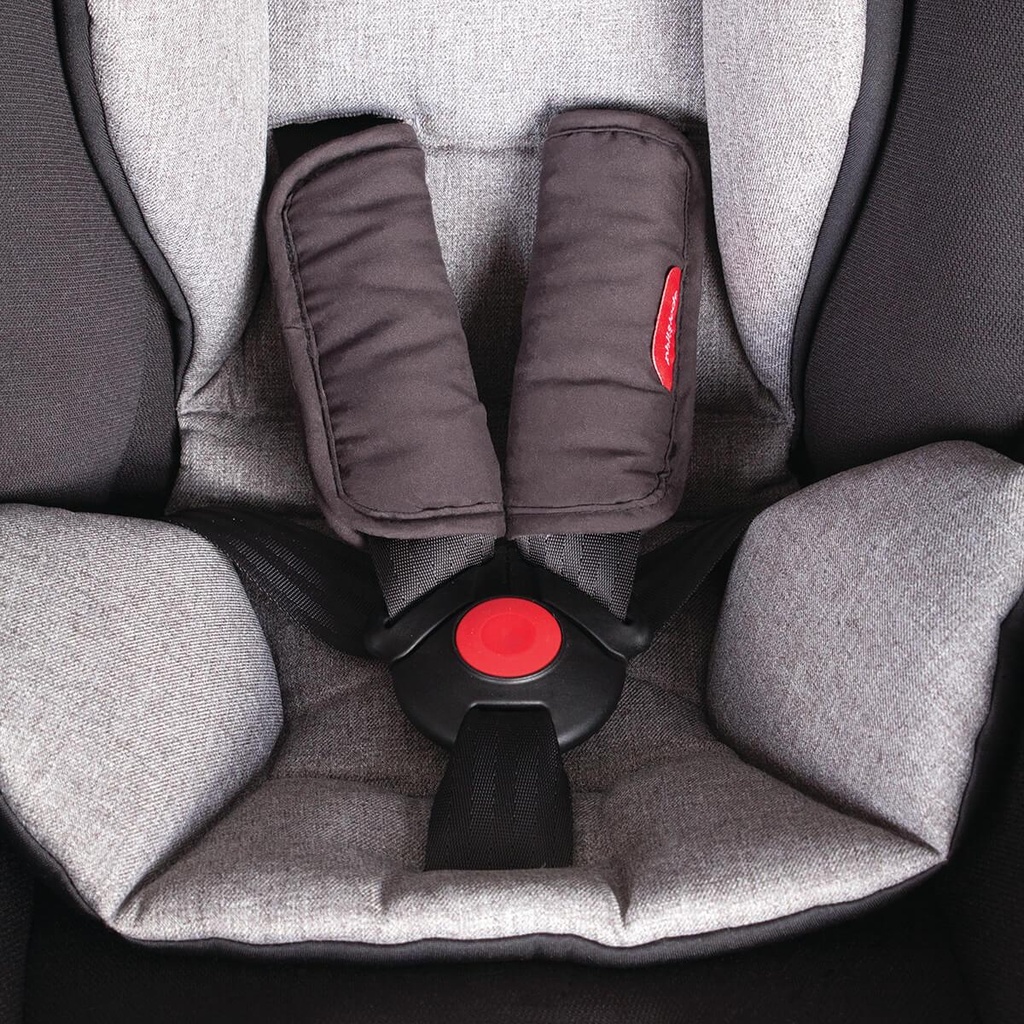 phil&teds alpha car seat close up view of 5 point safety harness with comfortbale infant seat liner and shoulder padding 