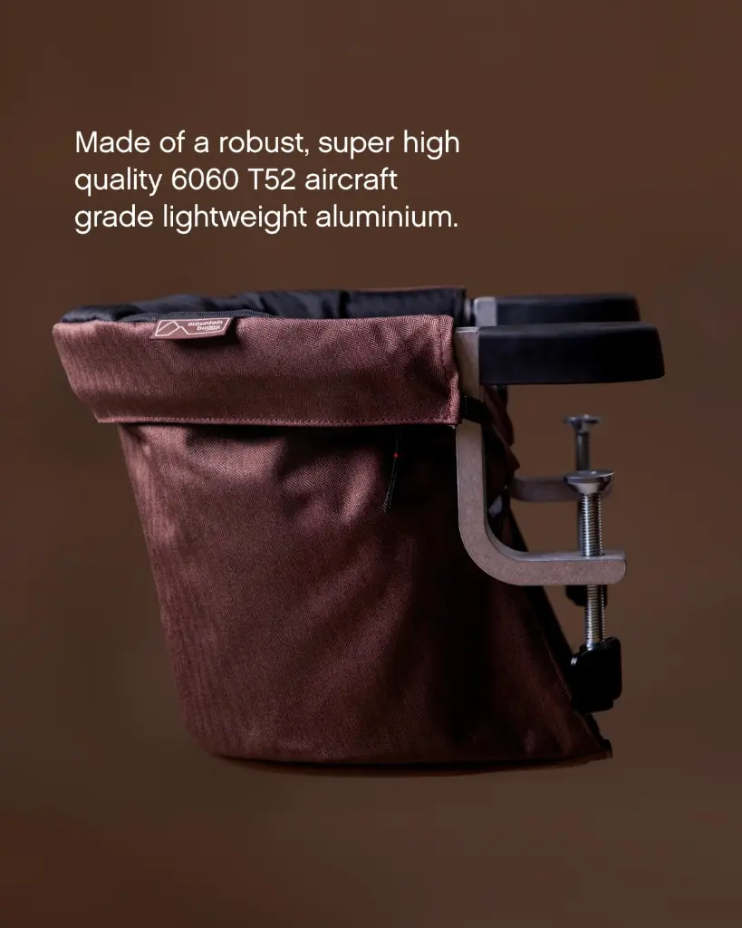 mountain-buggy-pod-highchair-detail-made-of-a-robust-aluminium-mustang.webp