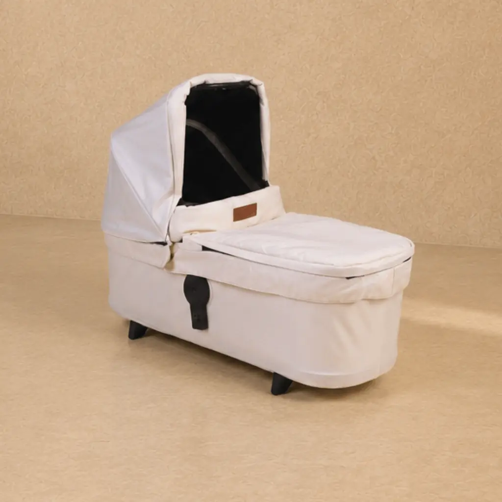 carrycot plus™ for duet™ artisan collection